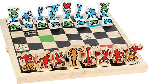 Шахматы дизайн Keith Harling от бренда Vilac