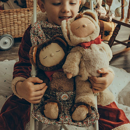 Текстильная кукла Cozy Dinkums Мишка Twiggy от бренда Olli Ella