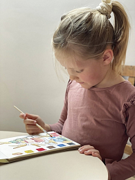 Раскраска с красками "Кролики" от бренда Egmont Toys