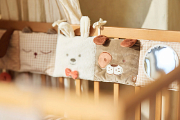 Развивающая игрушка для детской кроватки Животные от бренда Jollein