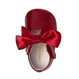 Туфли - пинетки лаковые красного цвета от бренда Mayoral