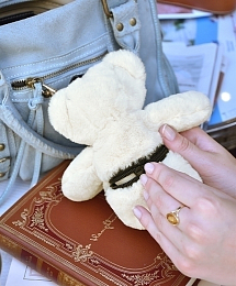 Брелок Мишка молочного цвета от бренда Doudou et Compagnie