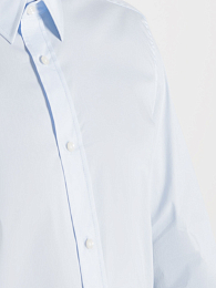 Рубашка голубого цвета с жемчужными пуговицами от бренда Antony Morato