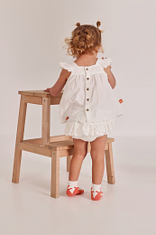 Блуза с рюшами и блумеры от бренда Boboli