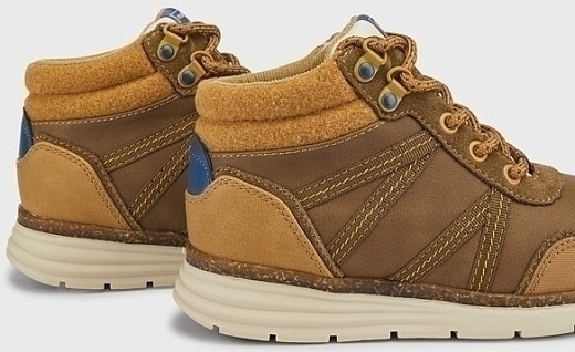 Ботинки коричневые с деталями от бренда Mayoral