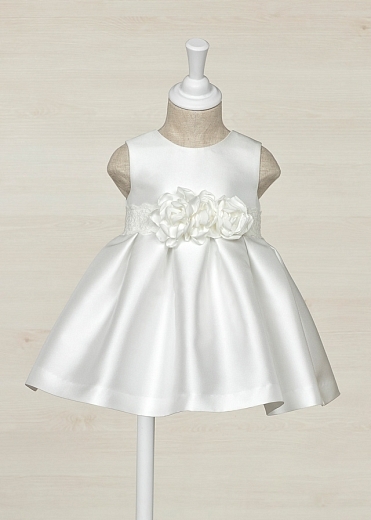 Белое атласное платье с розочками от бренда Abel and Lula